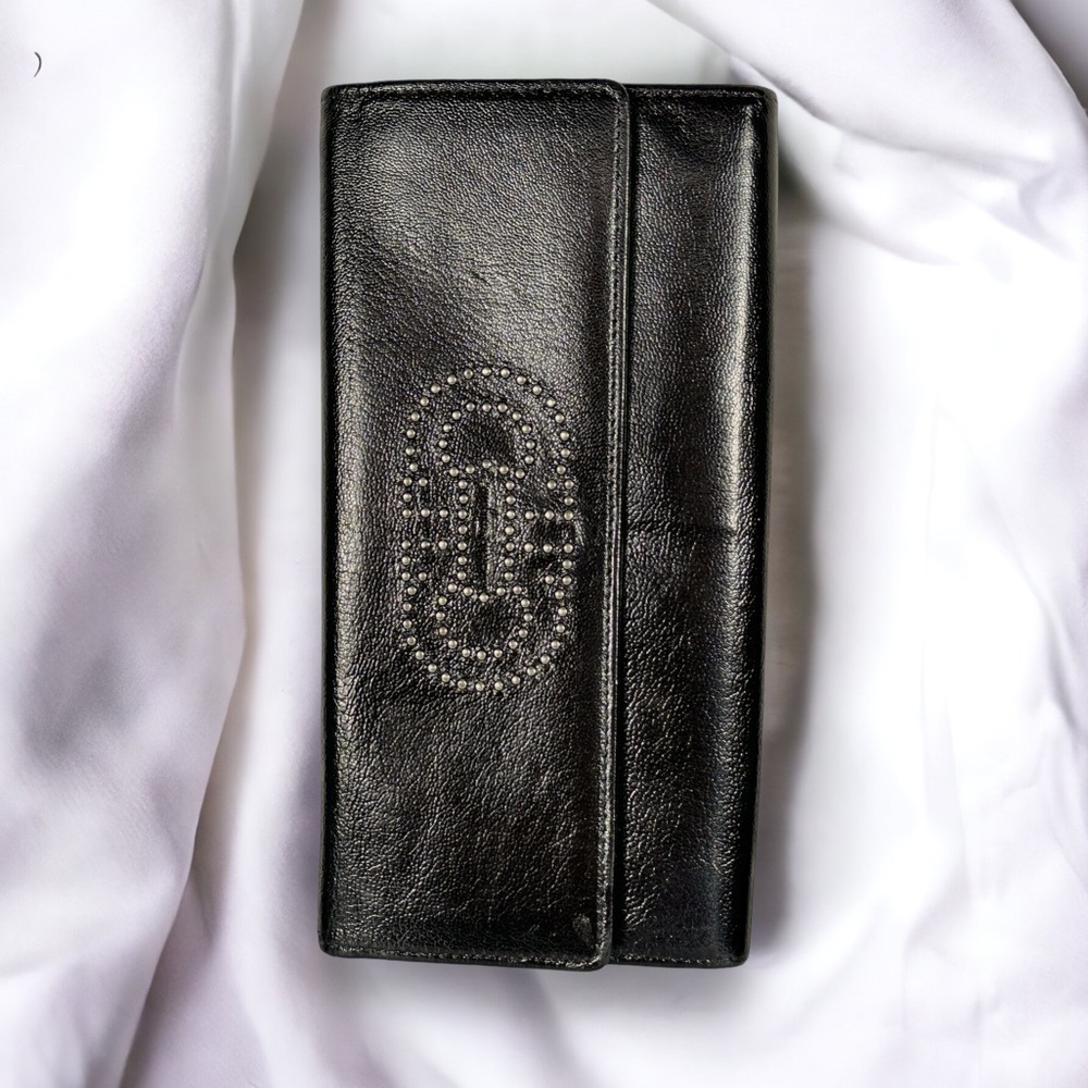🔥SALE Salvatore Ferragamo vintage embossed studded wallet black silver